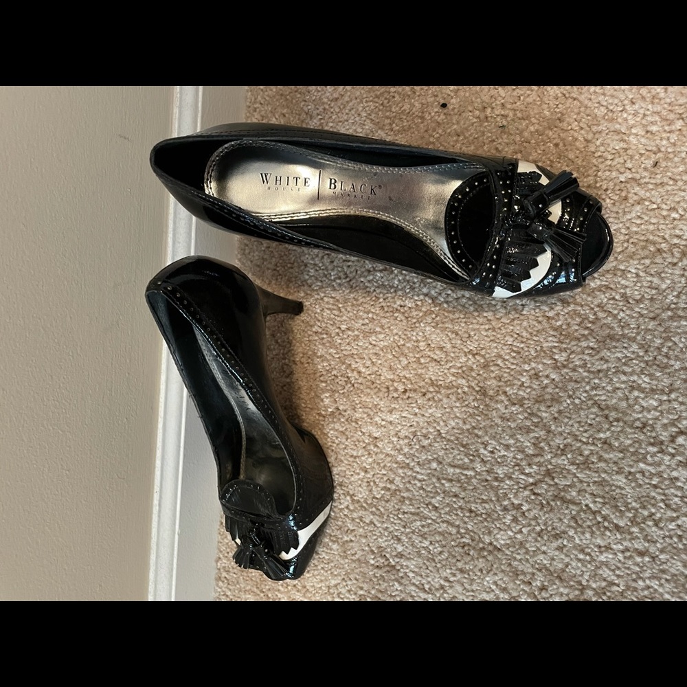 Women’s heels for sale! White House, black market brand. Size 8.5, like new!